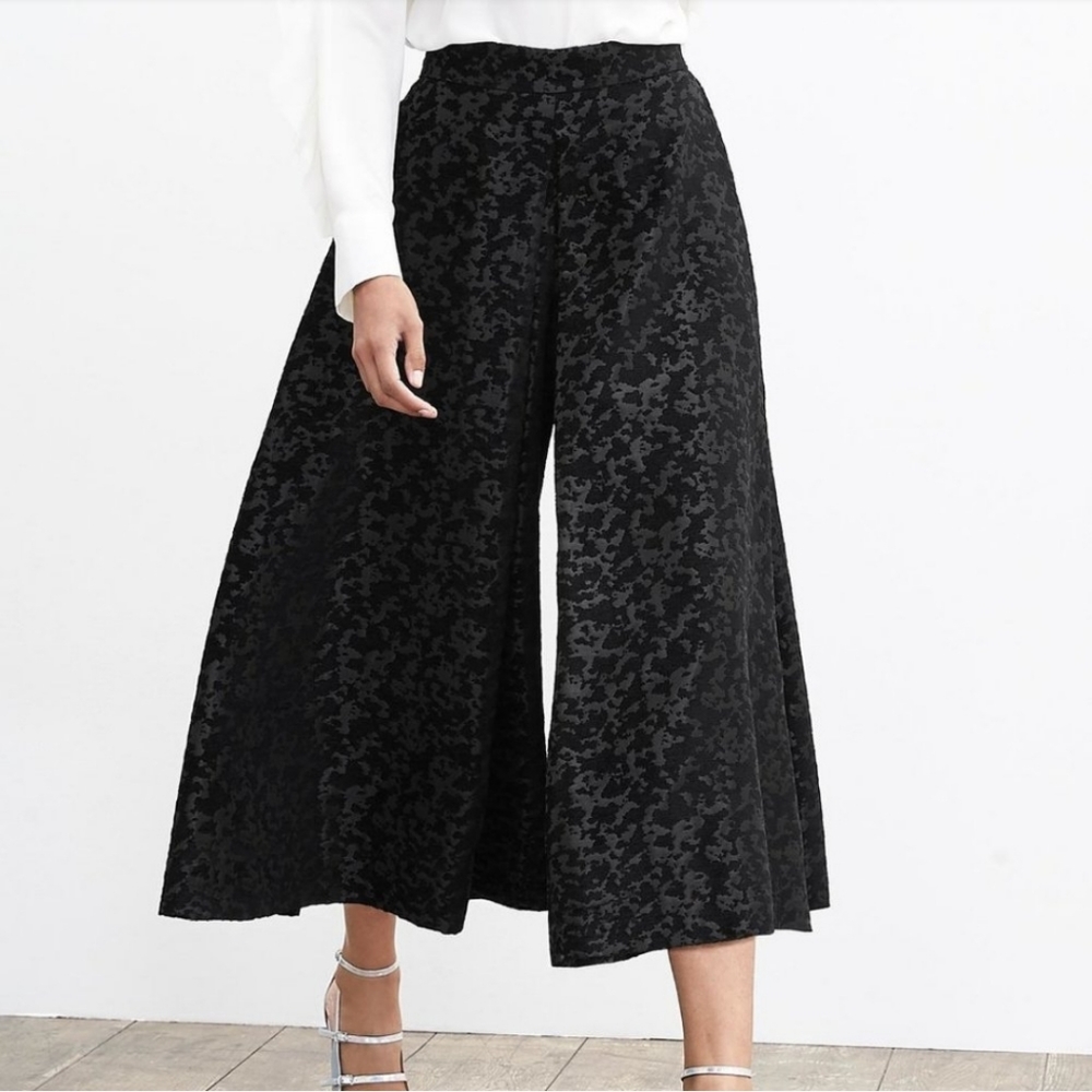 Banana Republic Flocked Brocade Pleated Monogram Skort Culottes 6